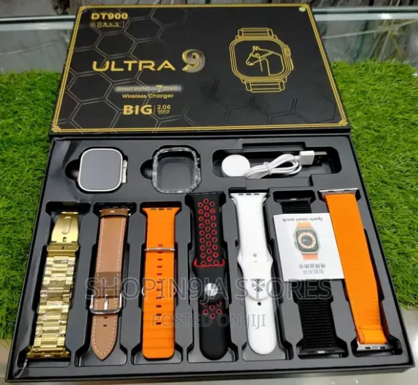 DT 900 Ultra SmartWatch With Free 7 Straps